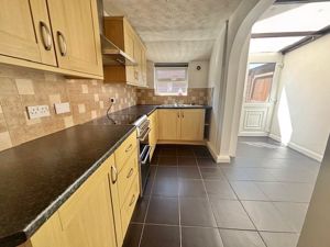 Kitchen- click for photo gallery